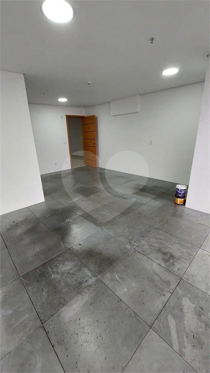 Sala Comercial com Vista para Pedra Grande - Ed. Carraro Tower