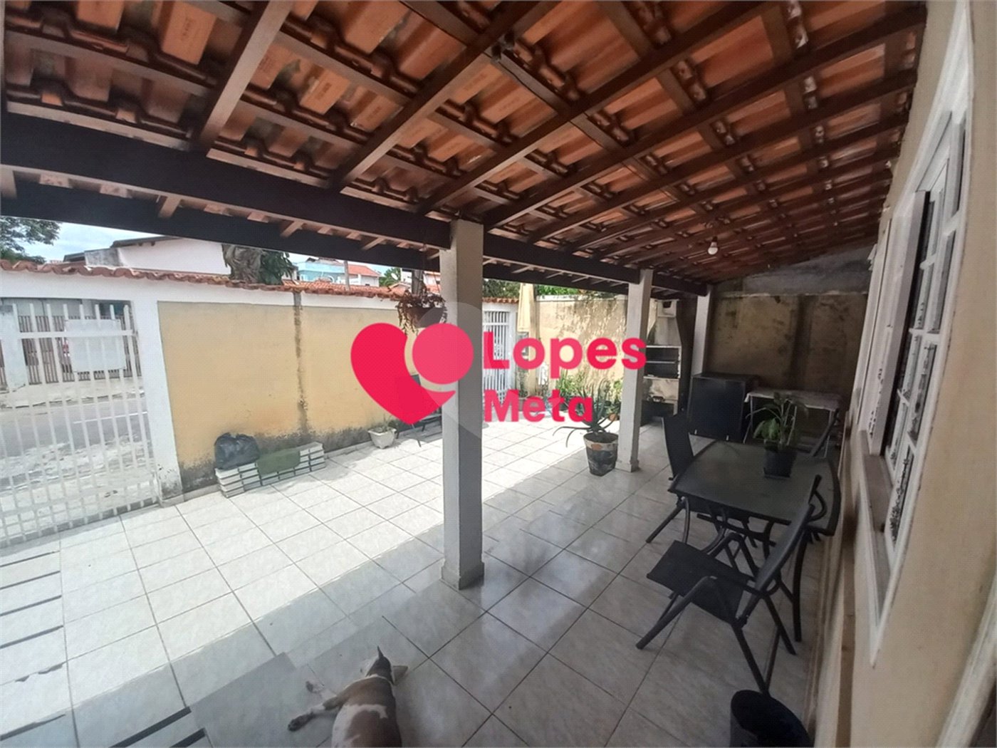 CASA A VENDA, 260m² VISTA VERDE, 3 DORMITORIOS 2 SENDO SUÍTE, QUINTAL E 3 VAGAS DE GARAGEM, SÃO JOSÉ