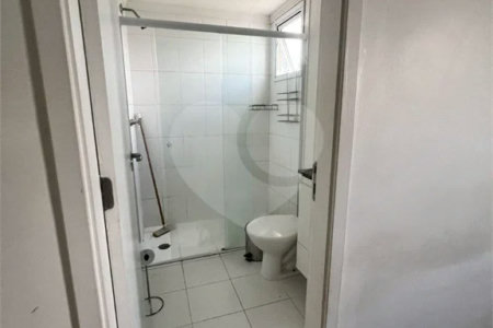 APARTAMENTO de 2 quartos (1 suíte) á venda em Santo André, 75m², 2 garagens fixas e cobertas, é entrar e morar!