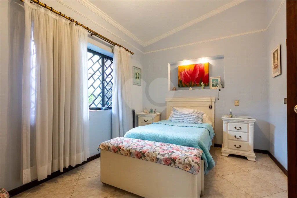 Casa a venda no Planalto Paulista, 2 suítes, 4 vagas, 230 m², quintal e localização privilegiada