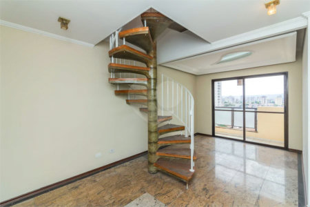 Duplex. 10 minutos para o Metrô