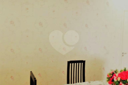 Apartamento com 03 dormitórios no Cambuci.