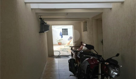 Sobrado à venda com 5 quartos, sendo 3 suítes,  em Santo Amaro, São Paulo, SP