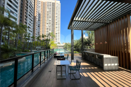 Apartamento no Brás repleto de lazer com 50 m² com 2 dormitórios e 1 vaga, Estuda Permuta