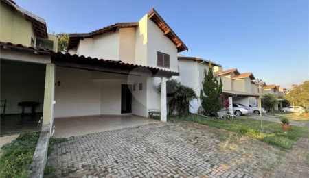 Casa à venda com 3 quartos, sendo 1 suíte,  no condomínio Grand Ville, São Carlos - SP
