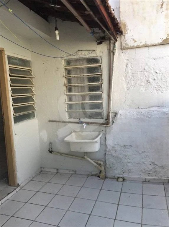 Sobrado com 2 dormitório região na Saúde
