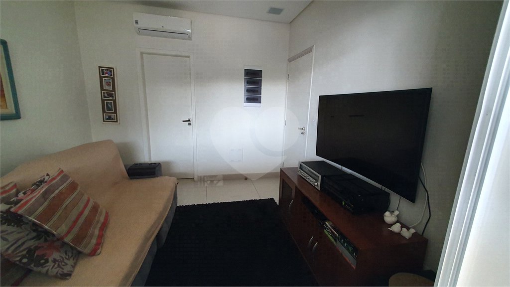 CASA A VENDA NO URBANOVA COM 390M², 5 DORMITORIOS, 6 BANHEIROS, PISCINA, 3 VAGAS, Sjc