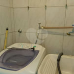 Apartamento Reformado à Venda – Localização Privilegiada!