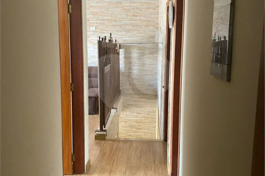 Casa à venda com 5 quartos no bairro Jardim Santa Silvia em Piracicaba/SP.