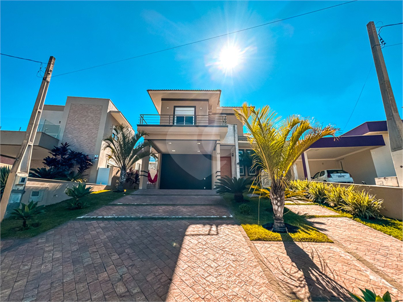 Sobrado à venda em Itupeva – 421,80 m² de terreno – 254,28 m² de área construída – 3 dormitórios – 4 banheiros – 4 vagas de garagem