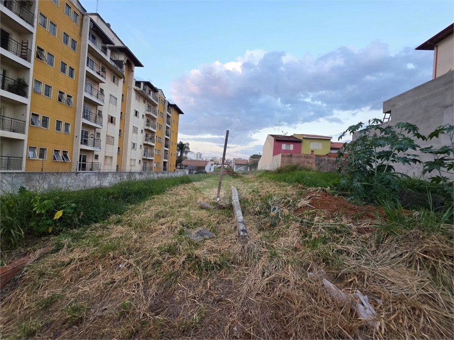 Terreno no Jd. Gibertoni, próximo ao SESC e ao Shopping