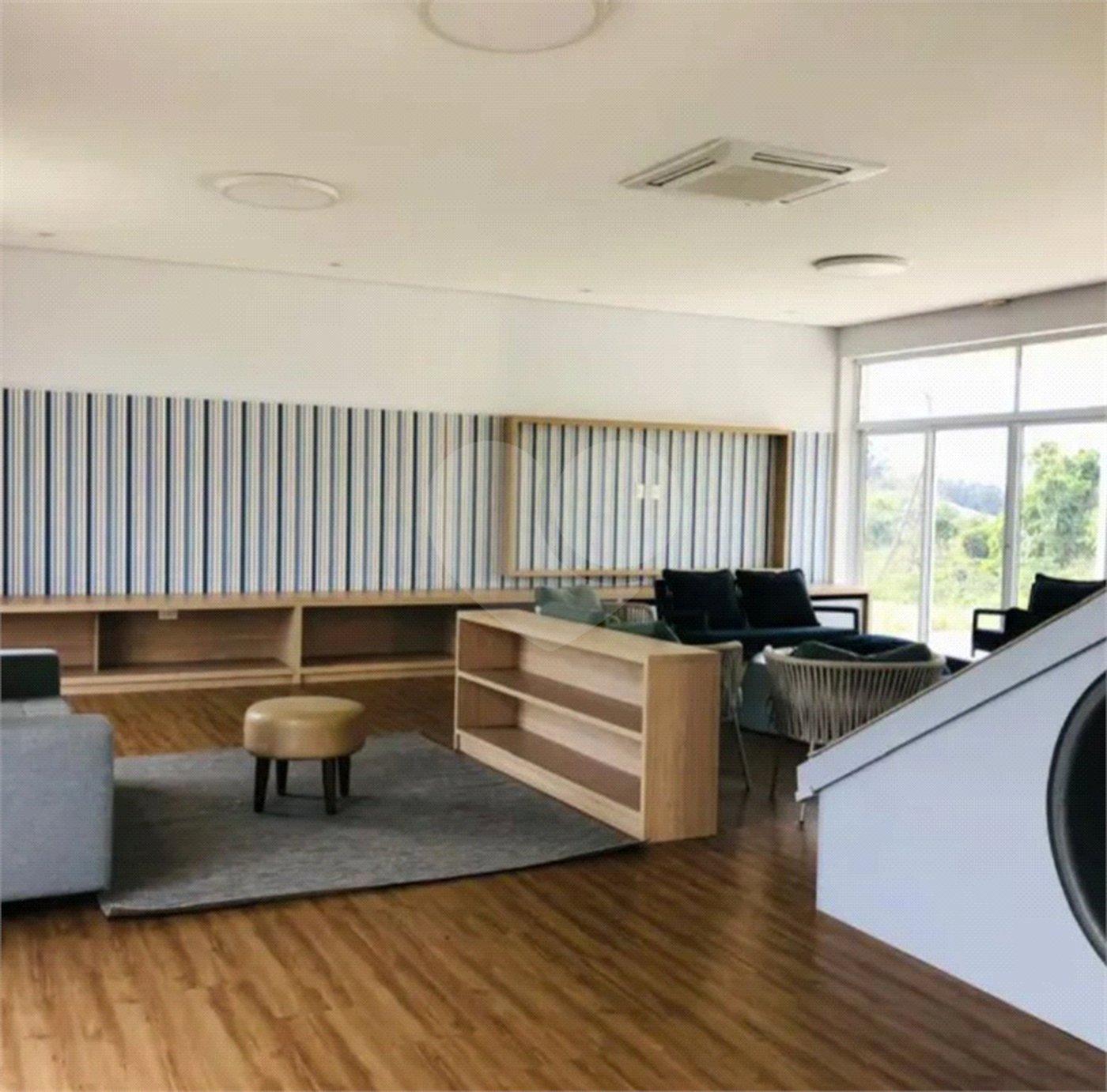 Indaiatuba - Villa dos Pinheiros - terreno com 680,37 ms - R$ 1.490.000,00 - condominio - R$ 1.450,00 - iptu - R4 520,00 - Com segurança inteligente, fiação e internet por fibra ótica subterrâneas, gás encanado e uma exuberante área verde preservada com nascentes naturais, Salão de festas, lounge