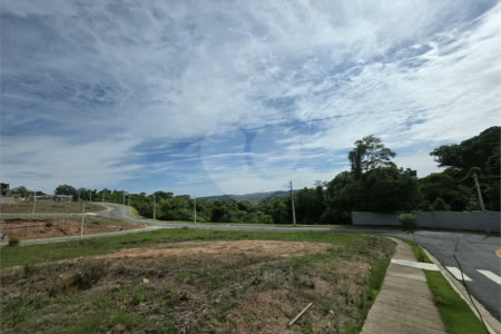 Terreno / Lote a Venda no Condomínio Residencial San Lucca em Vinhedo/SP