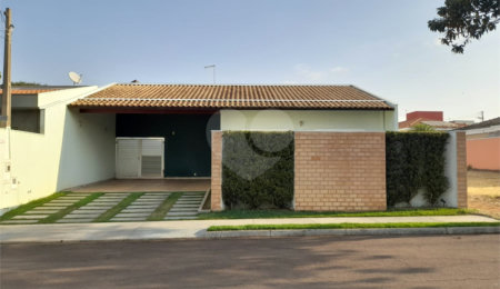 Casa à venda com 4 suítes no condomínio Residencial Eldorado, São Carlos - SP