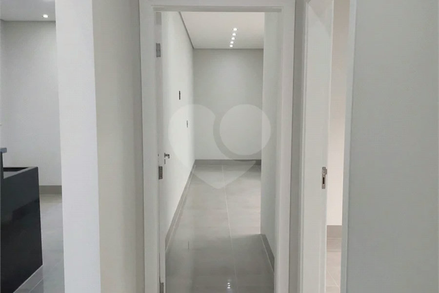 Casa térrea em condomínio fechado com 3 dormitórios sendo 1 suíte em Piracicaba-SP.