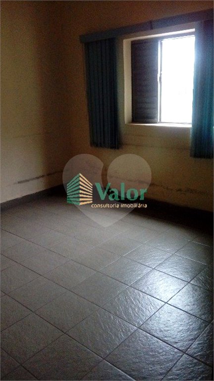 Casa com 3 dormitórios na Vila Prado