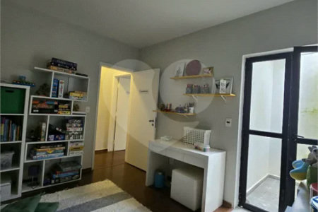 Sobrado à venda com 3 quartos, sendo 1 suíte, em Chácara Santo Antônio, São Paulo, SP