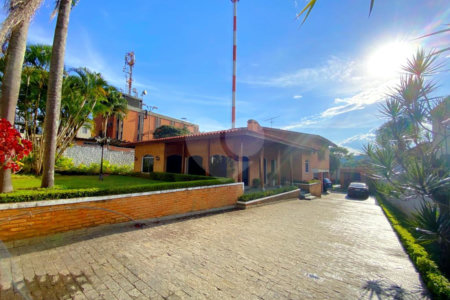 Casa á venda - Centro