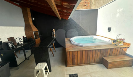 Casa à venda com 2 quartos no condomínio Moradas I, São Carlos - SP