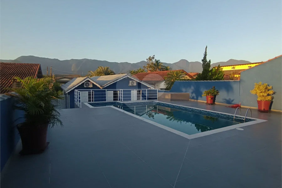 Casa à venda com 4 quartos, sendo 3 suítes,  em Morada da Praia, Bertioga, SP
