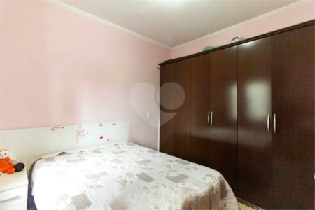 Sobrado à venda no Ipiranga de 140m² com 4 suítes e 3 vagas.