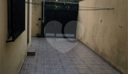 Casa à venda com 2 suítes em Vila Santana, São Paulo, SP
