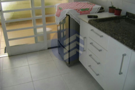 Casa à venda com 3 quartos, sendo 1 suíte, no condomínio Res Green Ville, São Paulo - SP