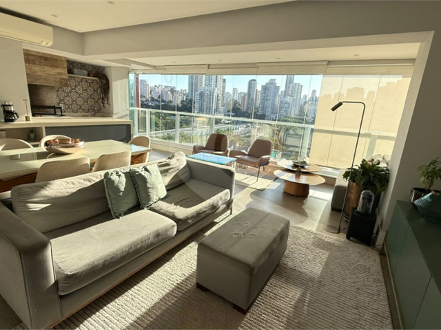 Apartamento à venda com 3 quartos, sendo 1 suíte,  em Ipiranga, São Paulo, SP
