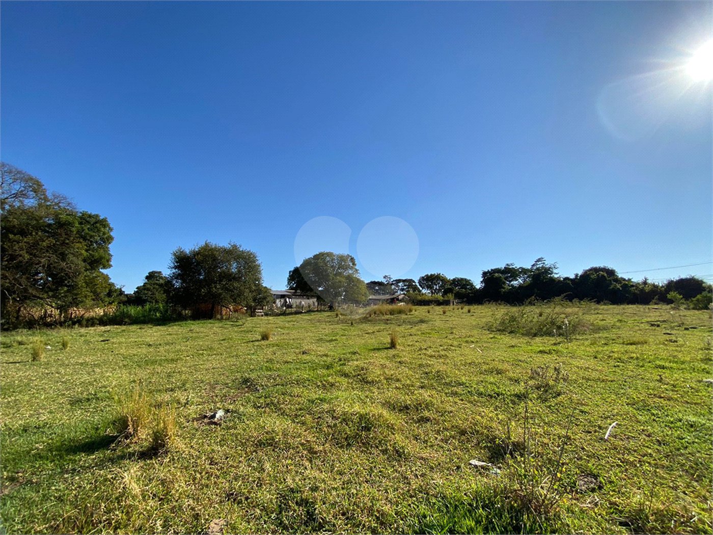 Área de terra para venda no Jardim Embaré,