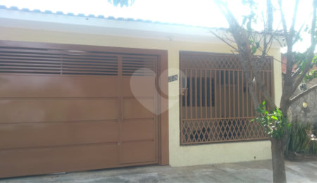 Casa à venda com 3 quartos, sendo 1 suíte,  em Parque Santa Felícia Jardim, São Carlos, SP