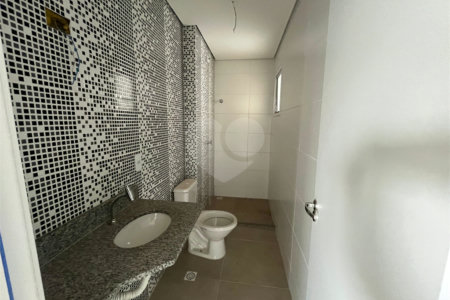 Apartamento á venda na região da Vila Prado.