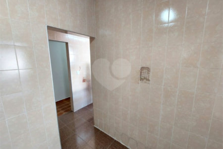 Casa térrea venda ou locação no bairro Chácara Parque Club