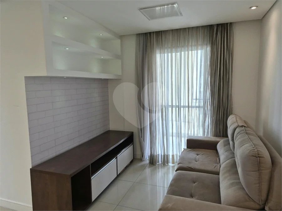 Oportunidade na Vila Leopoldina! Imóvel de 69m2, com 3 dorm., sendo 1 suíte, 2 banheiros, sala, cozinha e 2 vagas. Com ar condicionado em 2 dorm.