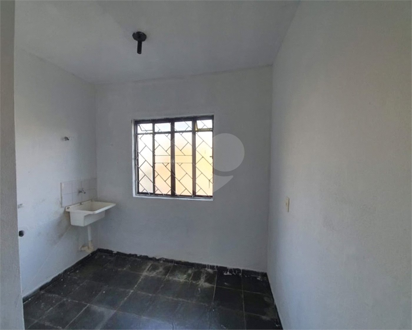 Apartamento com 1 dormitório.
