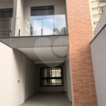 Sobrado à venda com 2 suítes em Vila Nova Conceição, São Paulo, SP