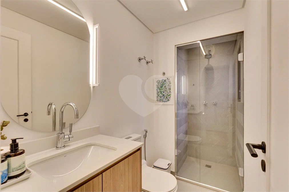 Apartamento à venda com 2 quartos, sendo 1 suíte,  em Campo Belo, São Paulo, SP