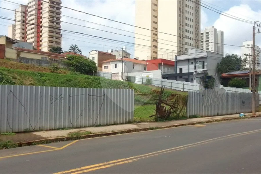 Terreno Comercial à venda ou locação no Centro - Piracicaba/SP