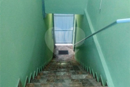 Sobrado no Cidade Aracy.