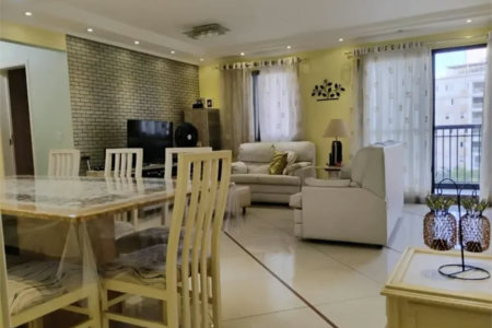 Apartamento à venda com 4 quartos, sendo 1 suíte,  em Cidade São Francisco, São Paulo, SP
