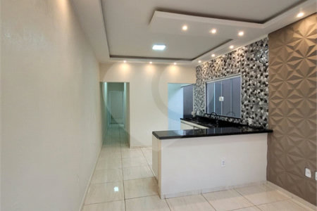 SUA CASA NOVA ESPERA POR VOCÊ!