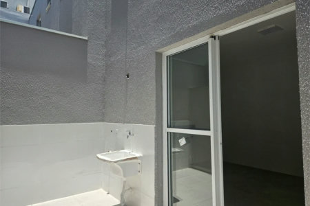 Casa à venda com 2 suítes em Jardim Pinheiros, São Paulo, SP