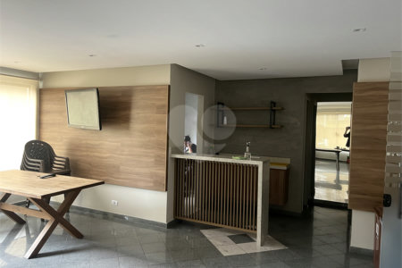Apartamento de 01 dormitório com terraço e vaga perto do metrô