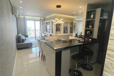 Apartamento. 78 m2, 3 dorm., uma suíte, lavabo, banheito, duas vagas, deposito no sub, varanda gormet.Aceita e estuda Permuta.