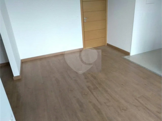 Apartamento à venda com 2 quartos em Santana, São Paulo, SP