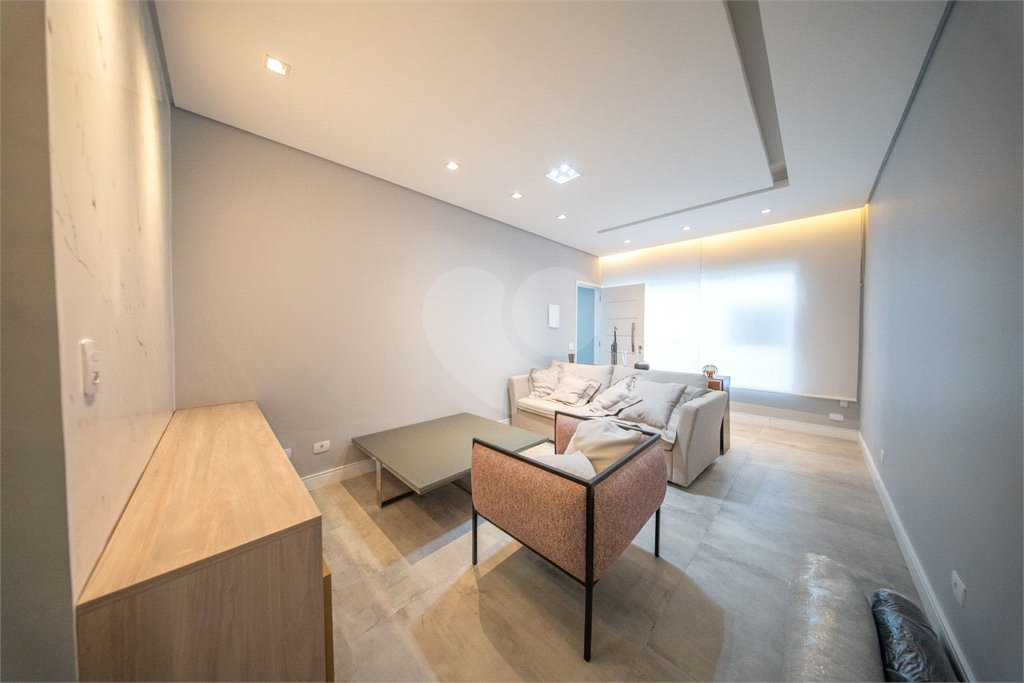 Sobrado de Vila com 200 m2 á venda no Tatuapé - Reformado Aceita Permuta