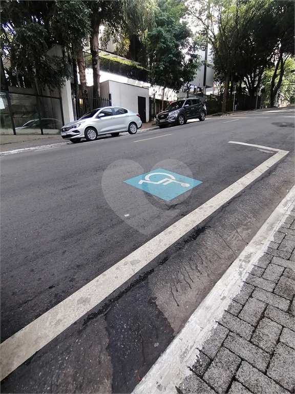 SALA COMERCIAL TOP, VENDA OU LOCAÇÃO, METRÔ VERGUEIRO COM 28,76m2