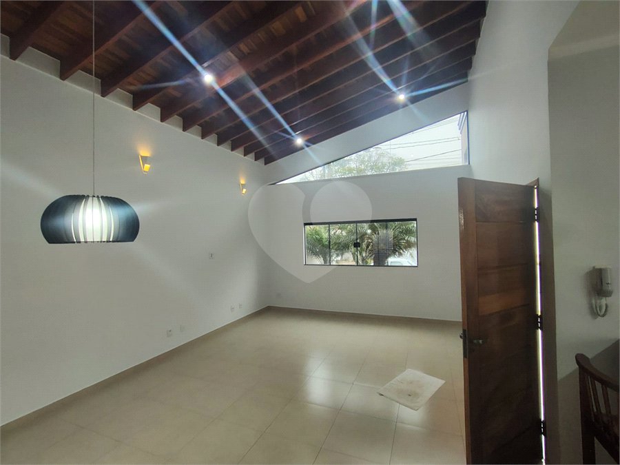 Casa à venda com 3 quartos, sendo 1 suíte,  no condomínio Bosque São Carlos, São Carlos - SP