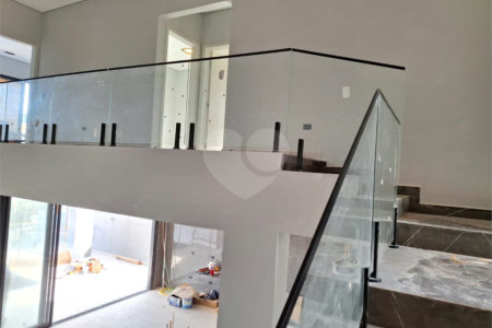 MAGNÍFICA CASA de 250 m² para VENDA NO CONDOMÍNIO VALE DAS AGUAS EM BRAGANÇA PAULISTA