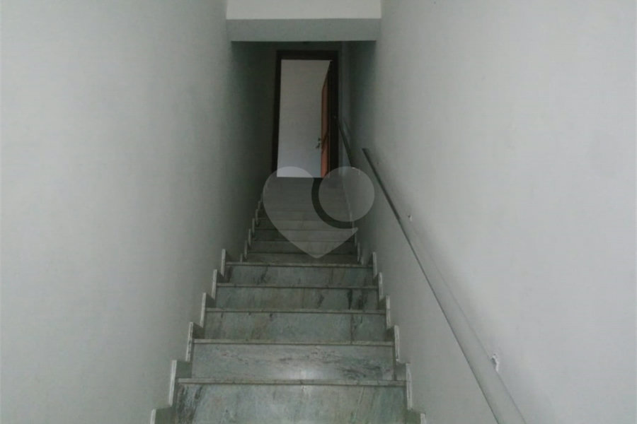 Sobrado venda ou locação HORTO com 254m2, 4 quartos, 2 sala, 2 cozinha, quintal e 3 vagas de garagem