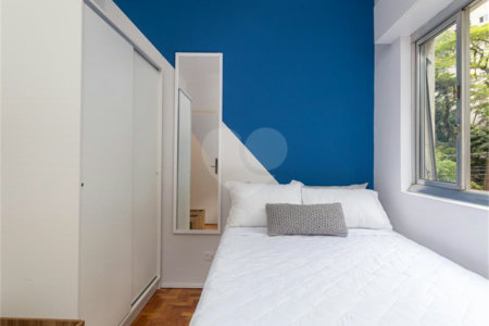 Excelente oportunidade para reformar e ficar com o apartamento dos seus sonhos!